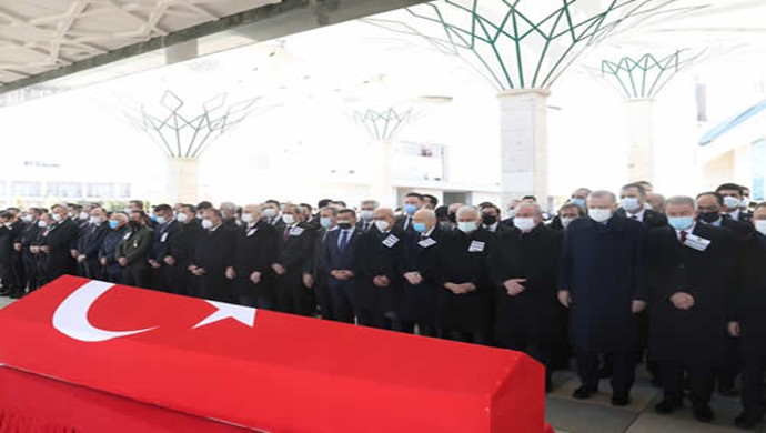 Cumhurbaşkanı Erdoğan, helikopter kazasında şehit olan askerler için düzenlenen cenaze törenine katıldı