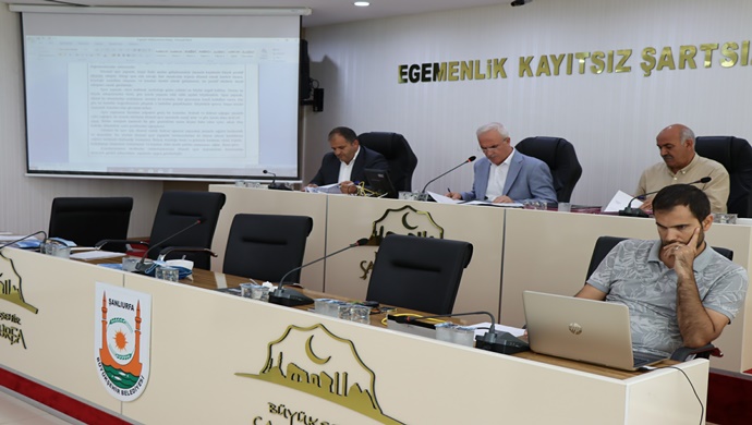 BÜYÜKŞEHİR MECLİSİNDE ÖNEMLİ MADDELER GÖRÜŞÜLDÜ