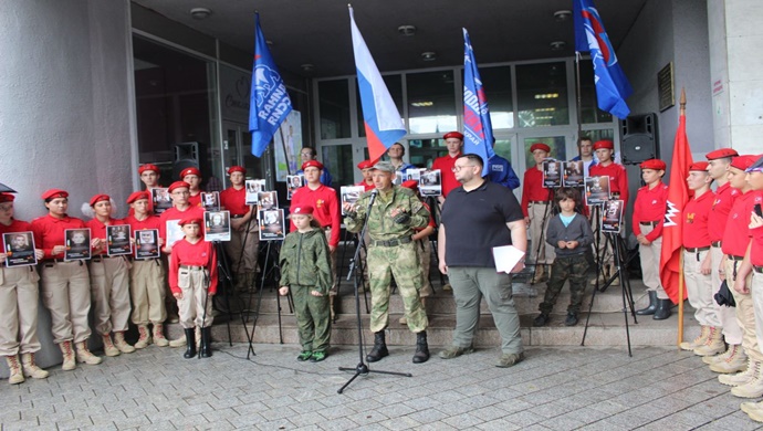В День памяти детей-жертв войны на Донбассе «Единая Россия» провела памятные акции по всей стране